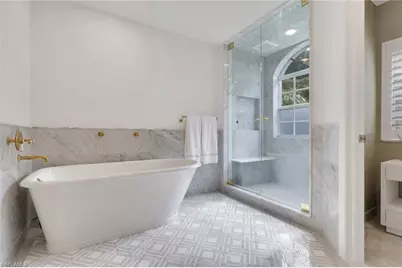 8440 Abbington Cir #D22, Naples, FL 34108 - Photo 5