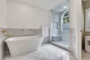 8440 Abbington Cir, Naples, FL 34108 - Photo 5