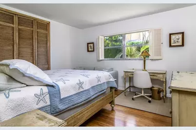 737 Mooring Line Dr, Naples, FL 34102 - Photo 9