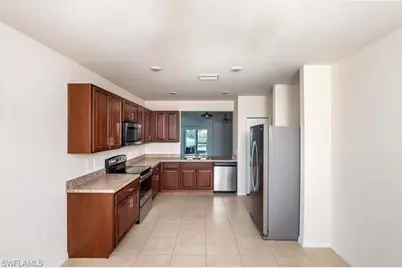 2802 40th St SW, Lehigh Acres, FL 33976 - Photo 3