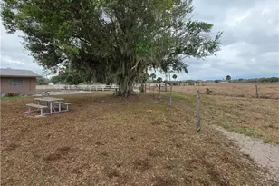 8201 Dosonte Ln, North Fort Myers, FL 33917 - Photo 19