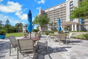 13105 Vanderbilt Dr, Naples, FL 34110 - Photo 25