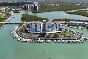 13105 Vanderbilt Dr, Naples, FL 34110 - Photo 21