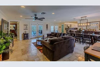 219 Cypress Way W, Naples, FL 34110 - Photo 5