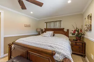 219 Cypress Way W, Naples, FL 34110 - Photo 17