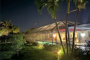 219 Cypress Way W, Naples, FL 34110 - Photo 31