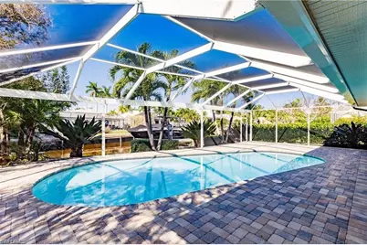 1590 Sandpiper St, Naples, FL 34102 - Photo 9