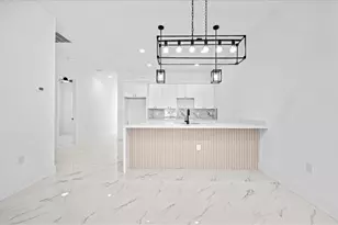 1323/1325 NE 8th Pl, Cape Coral, FL 33909 - Photo 9