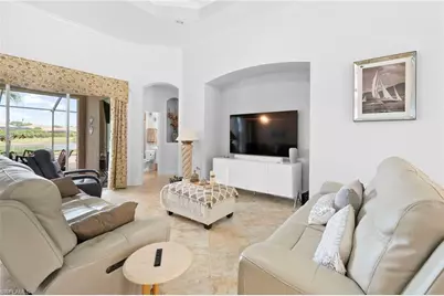 8095 Piedmont Dr, Naples, FL 34104 - Photo 13