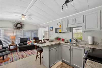 15 Limetree Park Dr, Bonita Springs, FL 34135 - Photo 5