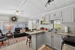 15 Limetree Park Dr, Bonita Springs, FL 34135 - Photo 5