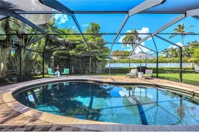 87 Burning Tree Dr, Naples, FL 34105 - Photo 3