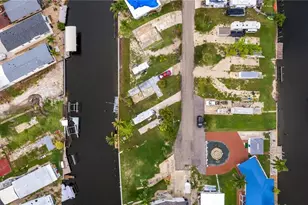 866 Oak St, Fort Myers Beach, FL 33931 - Photo 15