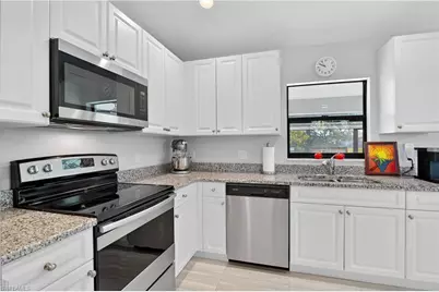 2223 SW 4th Ct, Cape Coral, FL 33991 - Photo 13