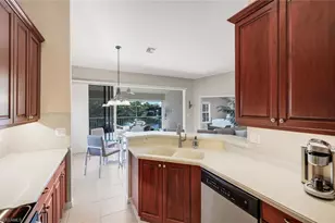 6360 Lexington Ct, Naples, FL 34110 - Photo 13