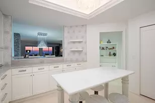 9811 Gulf Shore Dr, Naples, FL 34108 - Photo 7