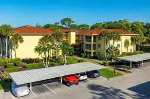1001 Foxfire Ln, Naples, FL 34104 - Photo 23