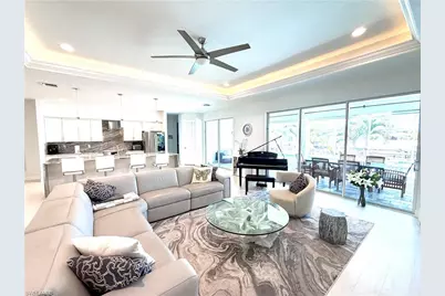 2918 SE 10th Pl, Cape Coral, FL 33904 - Photo 3