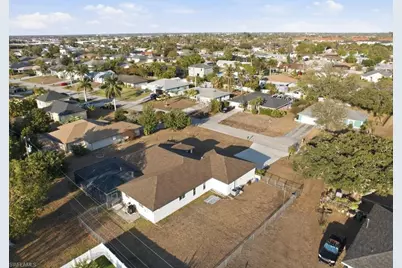 32 NE 9th Ave, Cape Coral, FL 33909 - Photo 47