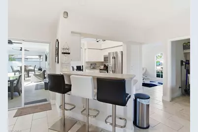 32 NE 9th Ave, Cape Coral, FL 33909 - Photo 11