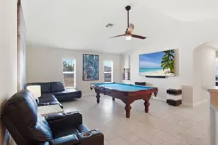 32 NE 9th Ave, Cape Coral, FL 33909 - Photo 7