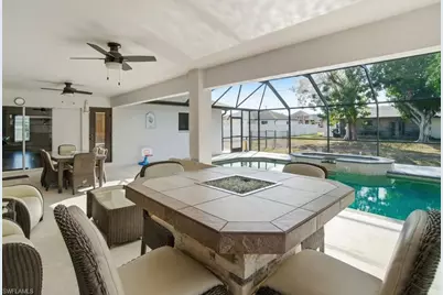 32 NE 9th Ave, Cape Coral, FL 33909 - Photo 33
