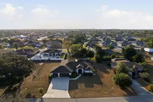 32 NE 9th Ave, Cape Coral, FL 33909 - Photo 45