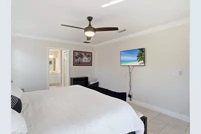 32 NE 9th Ave, Cape Coral, FL 33909 - Photo 19