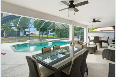 32 NE 9th Ave, Cape Coral, FL 33909 - Photo 37