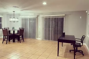 4921 Teak Wood Dr, Naples, FL 34119 - Photo 5