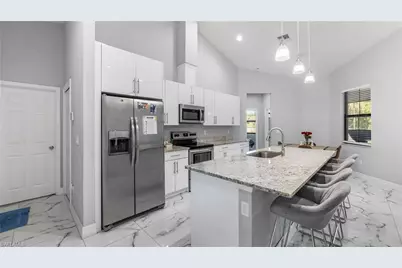 2685 20th Ave SE, Naples, FL 34117 - Photo 9