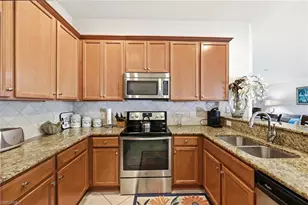 8664 Genova Ct, Naples, FL 34114 - Photo 3