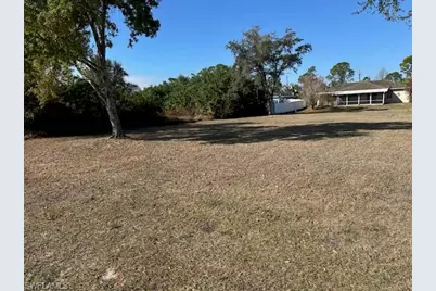 552 Sherwood Ave S, Lehigh Acres, FL 33974 - Photo 3