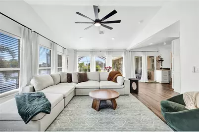 17 SE 15th Ave, Cape Coral, FL 33990 - Photo 5