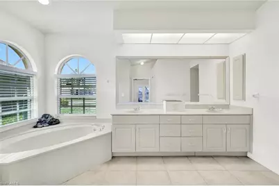 17 SE 15th Ave, Cape Coral, FL 33990 - Photo 13