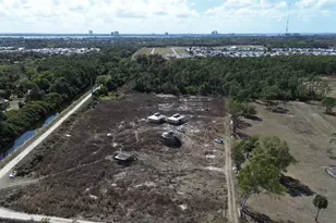 4800 Dor Lee Ln, North Fort Myers, FL 33917 - Photo 1