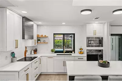 133 Wickliffe Dr, Naples, FL 34110 - Photo 13