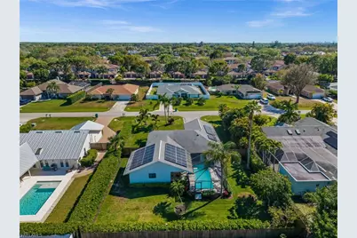 133 Wickliffe Dr, Naples, FL 34110 - Photo 7