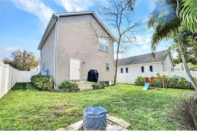 534 Leawood Cir, Naples, FL 34104 - Photo 17