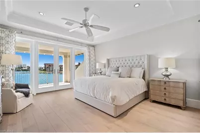 2805 Leeward Ln, Naples, FL 34103 - Photo 11