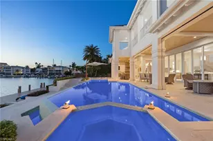 2805 Leeward Ln, Naples, FL 34103 - Photo 3