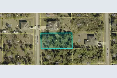 512 Canton Ave, Lehigh Acres, FL 33972 - Photo 3