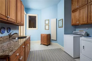 813 Barcarmil Way, Naples, FL 34110 - Photo 35