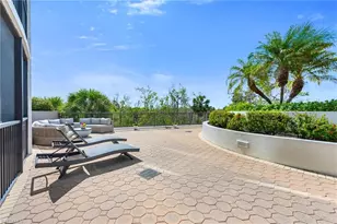455 Cove Tower Dr, Naples, FL 34110 - Photo 19