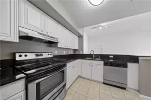 8290 Ibis Club Ln, Naples, FL 34104 - Photo 15