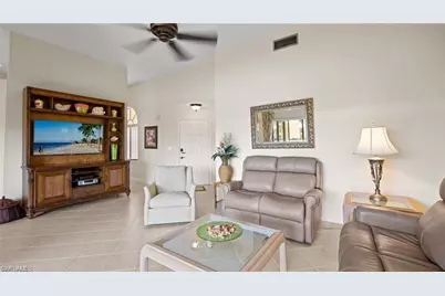 577 Beachwalk Cir #R202, Naples, FL 34108 - Photo 5