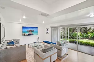 15 Bobolink Ct, Naples, FL 34105 - Photo 5