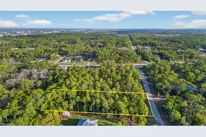 25210 Papillion Dr, Bonita Springs, FL 34135 - Photo 5