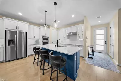 13005 Pembroke Dr, Naples, FL 34105 - Photo 5