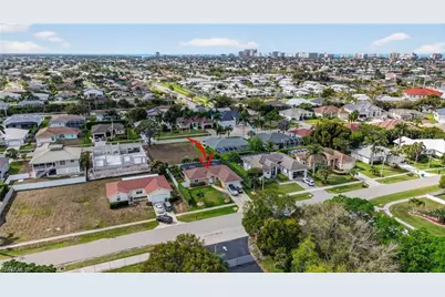 1421 Bermuda Rd, Marco Island, FL 34145 - Photo 39